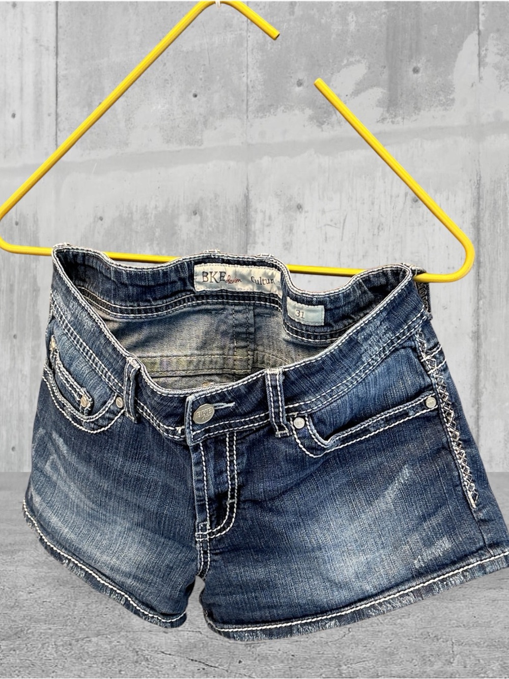 BKE Denim Culture Stone Wash Women’s Shorts Size 31